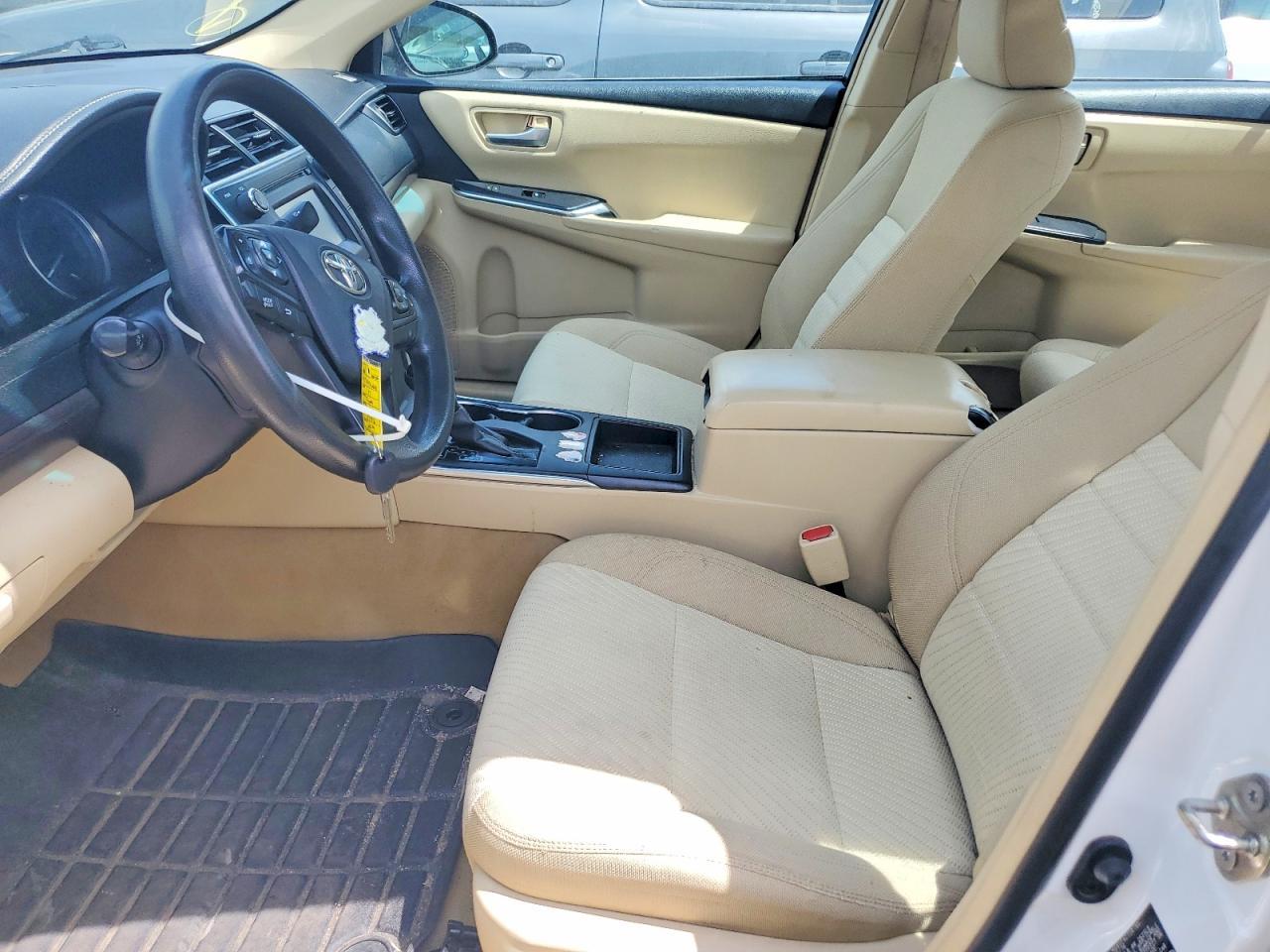 2017 Toyota Camry Le - Image 7