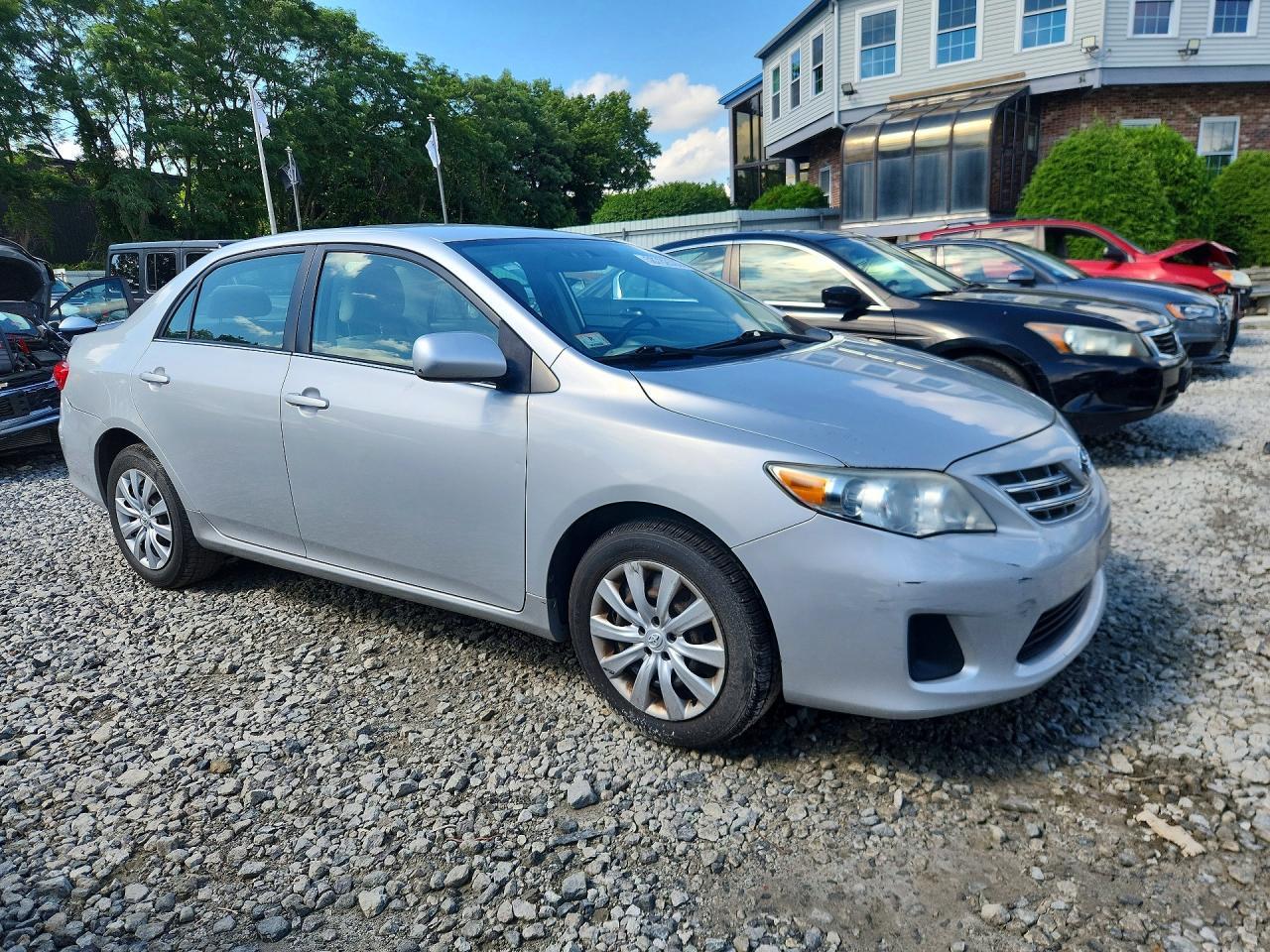 2013 Toyota Corolla Le - Фото 4