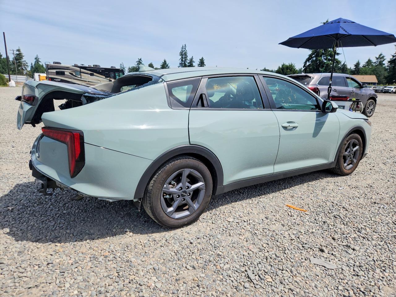 2025 Kia K4 Lxs - Image 3