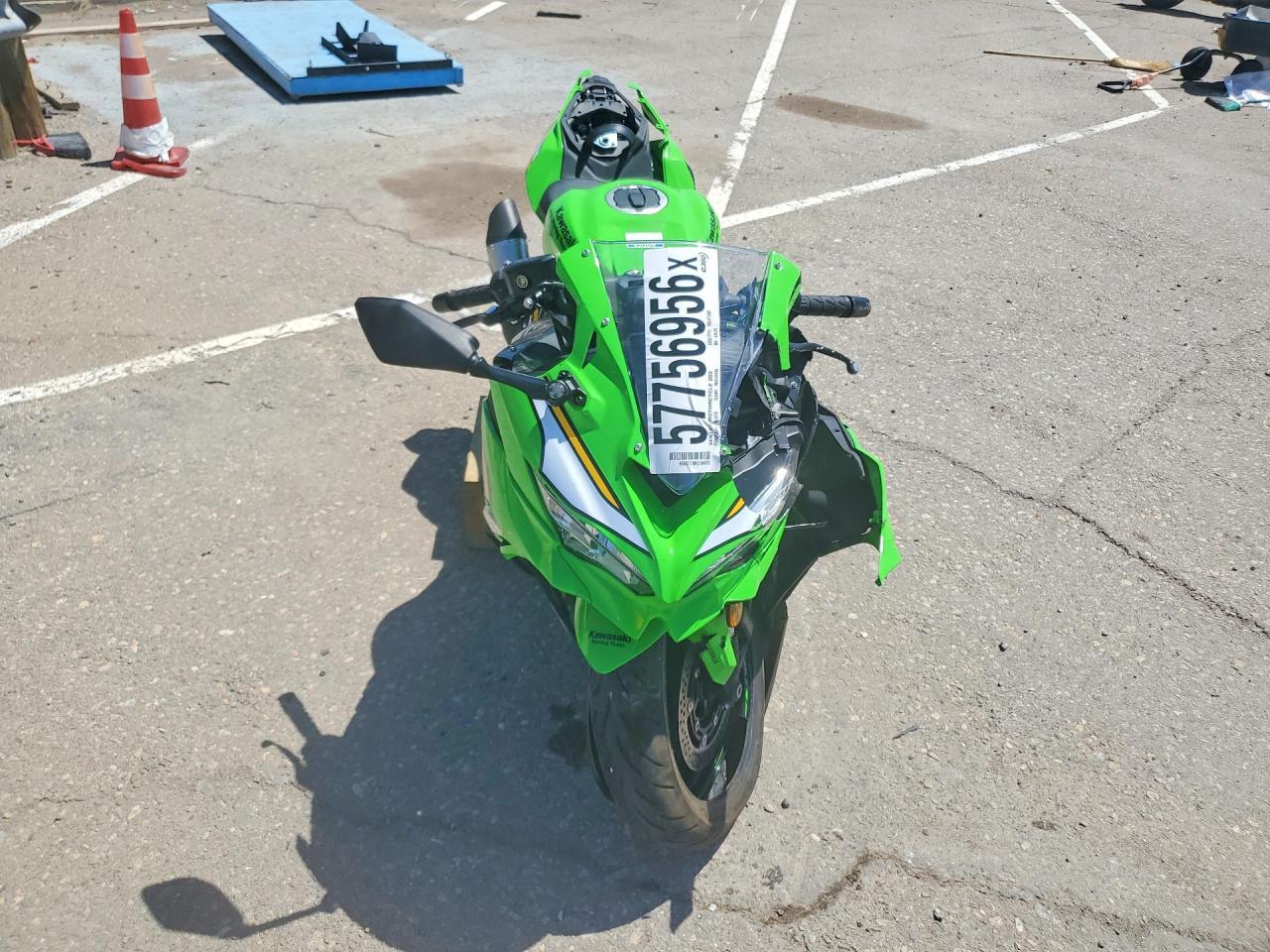 2025 Kawasaki Zx400 S - Image 2