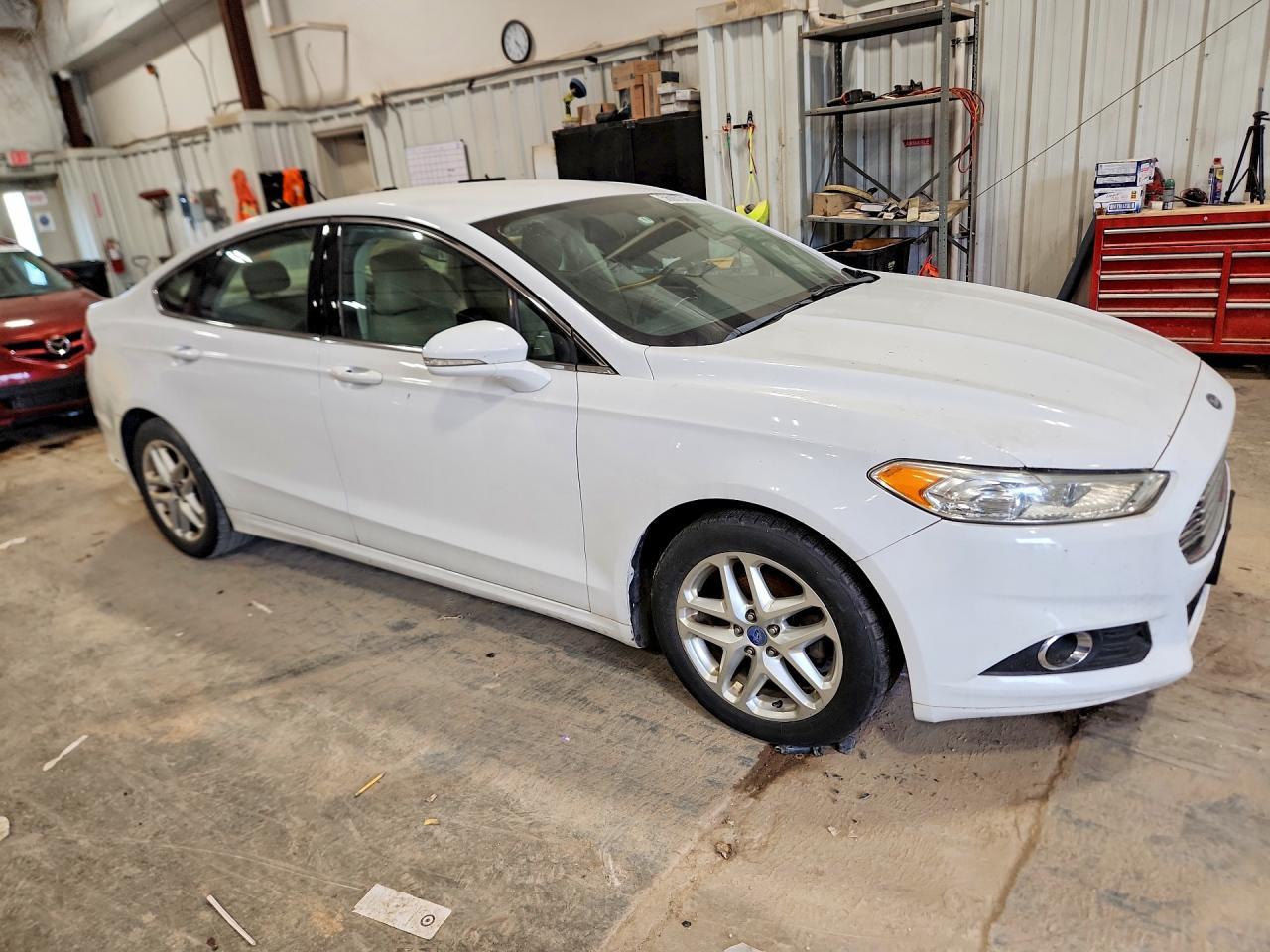 2016 Ford Fusion Se - Фото 4