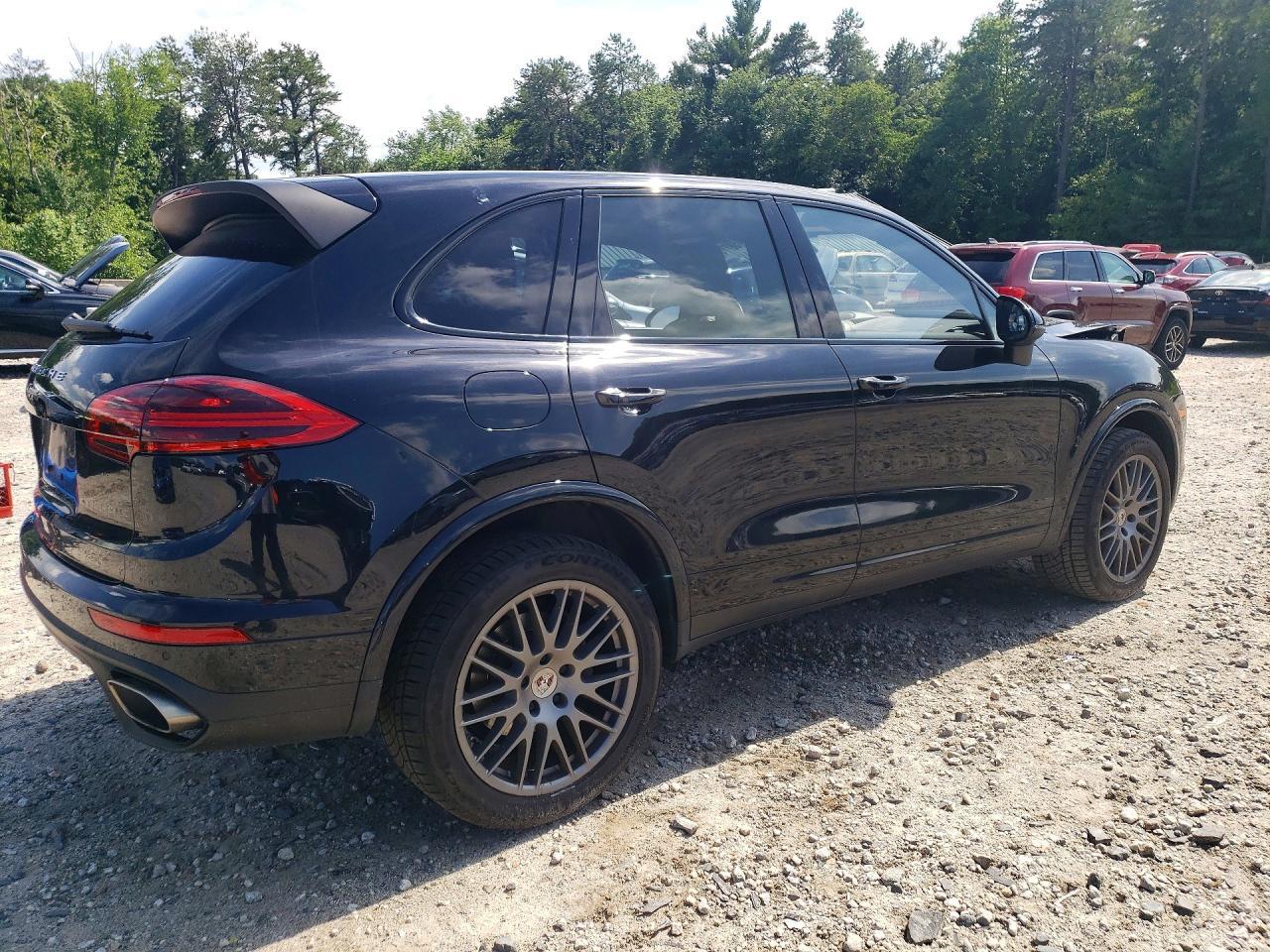 2018 Porsche Cayenne - Image 3