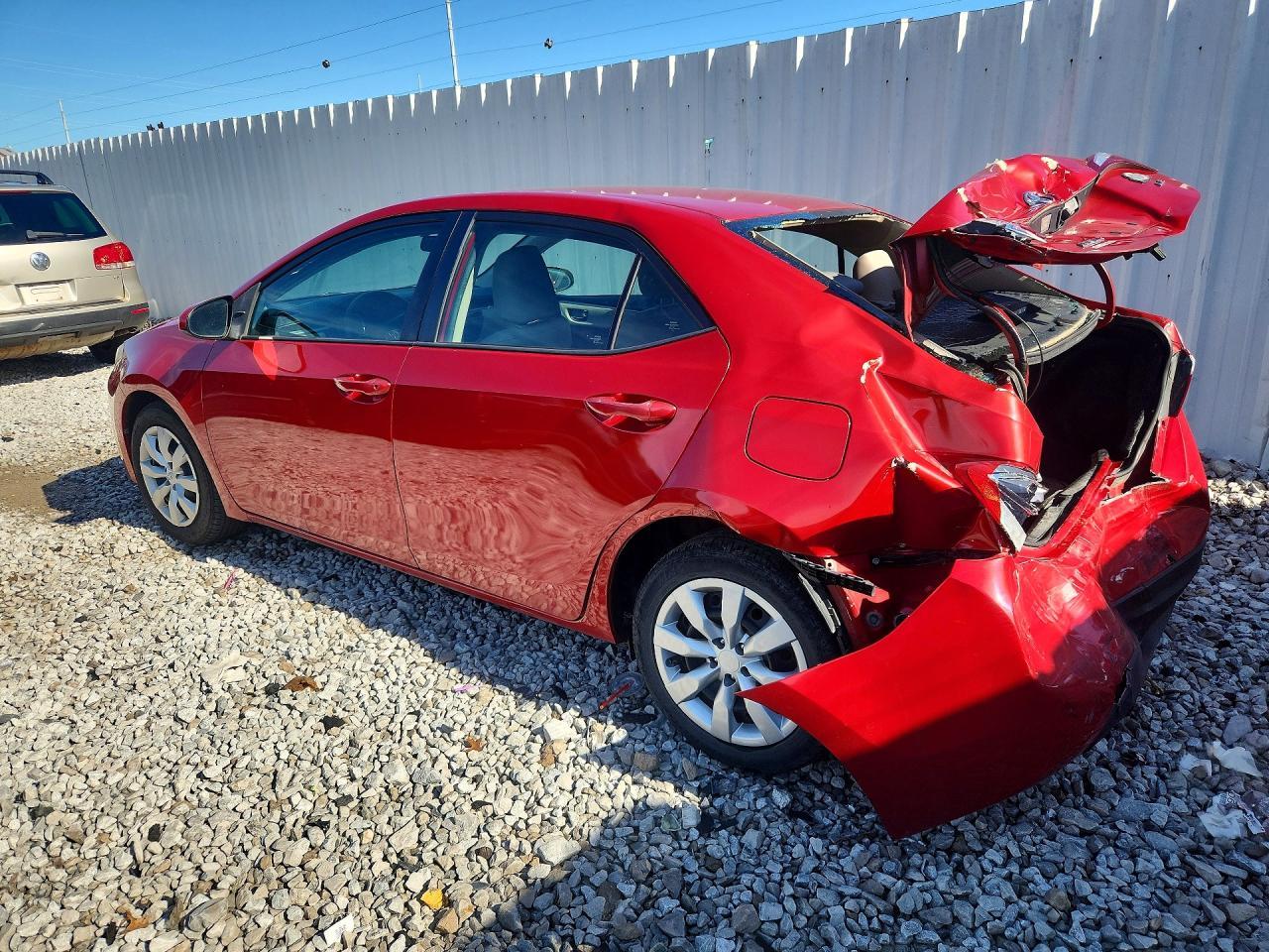 2016 Toyota Corolla Le - Фото 2