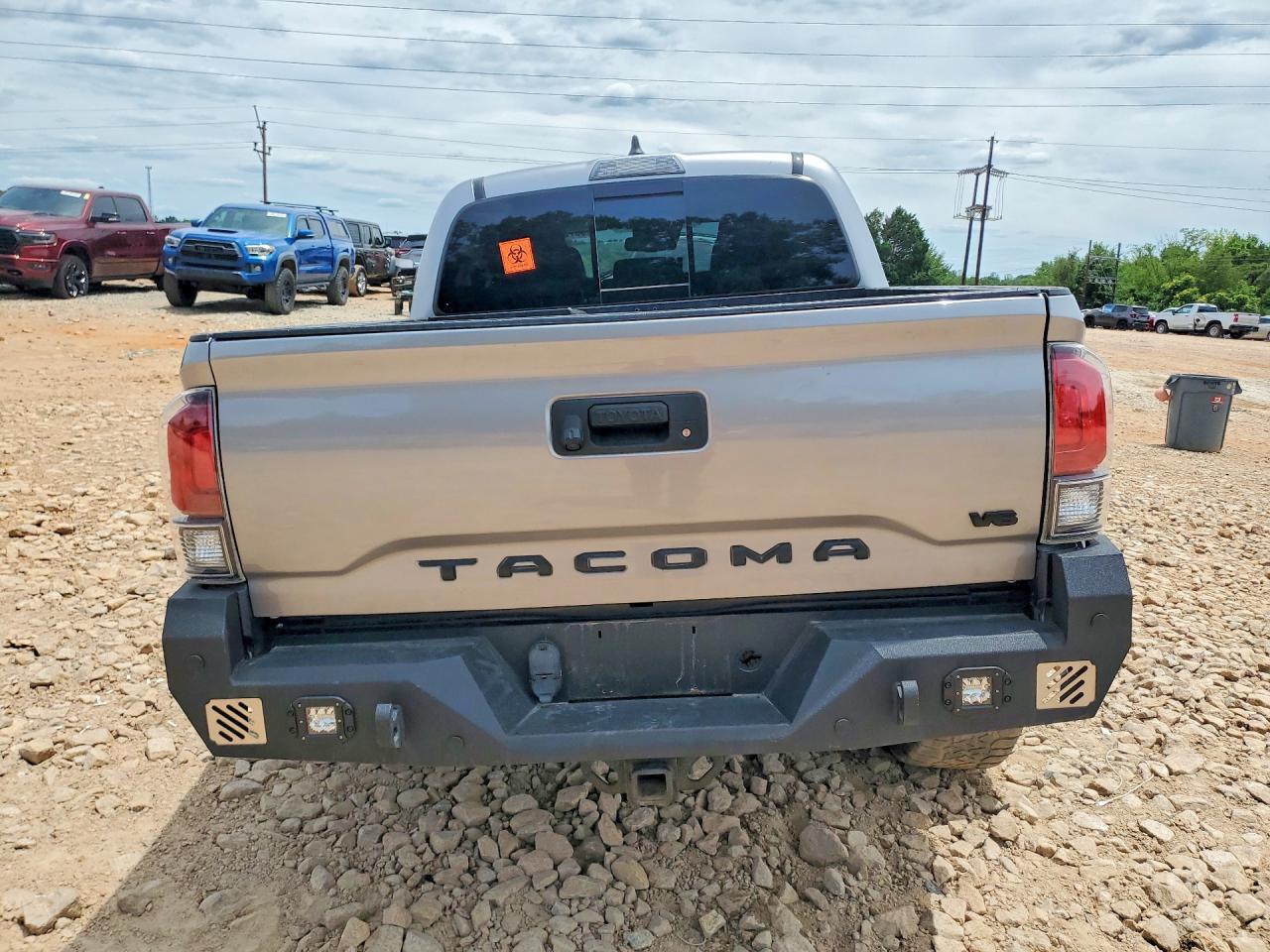 2021 Toyota Tacoma Trd Off-Road - Image 6