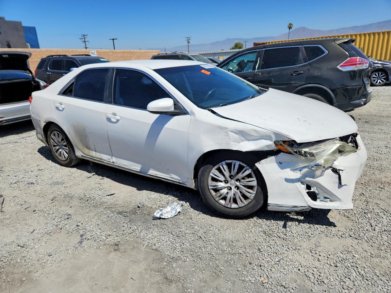 2012 Toyota Camry Le - Фото 4