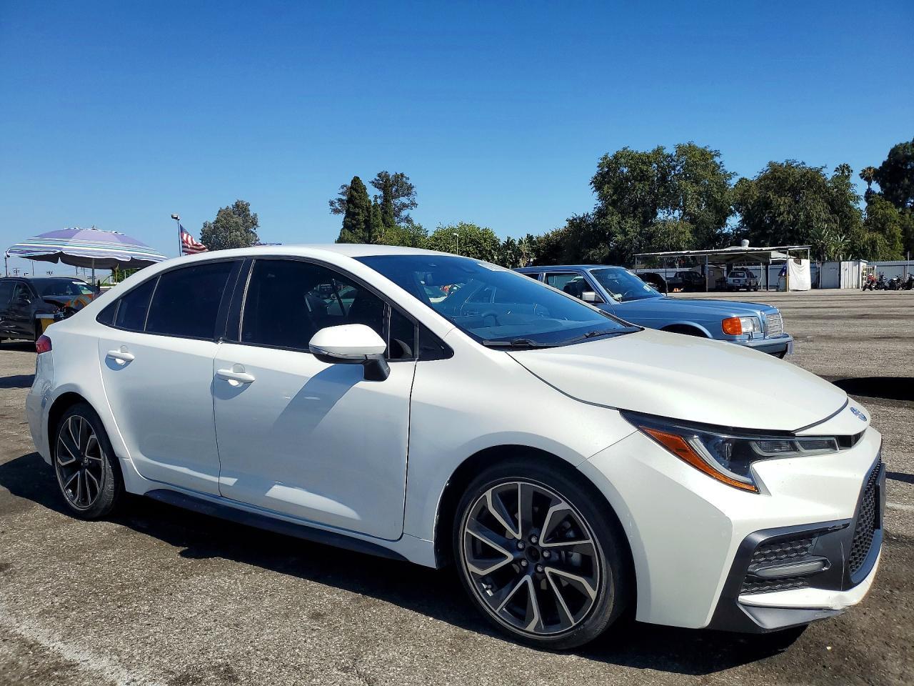 2020 Toyota Corolla Se - Фото 4