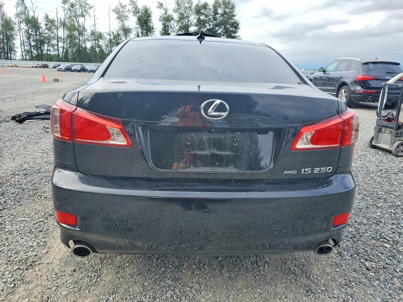 2013 Lexus Is 250 - Image 6