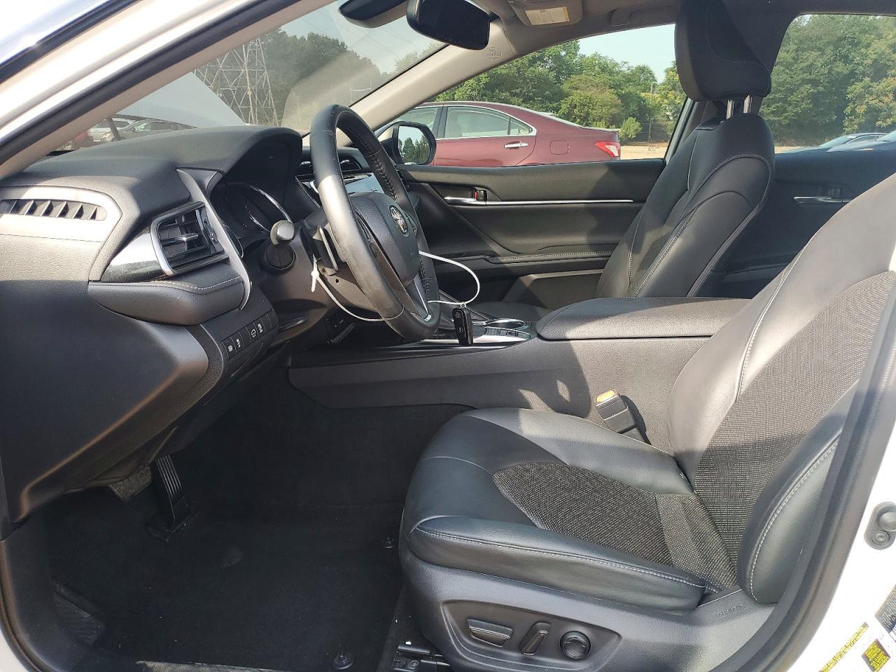 2020 Toyota Camry Xse - Фото 7