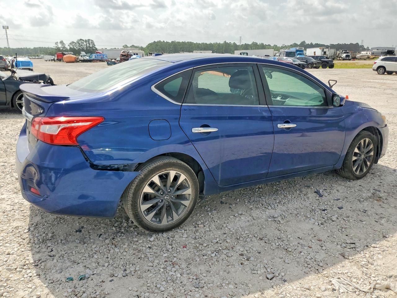 2019 Nissan Sentra Sv - Фото 3
