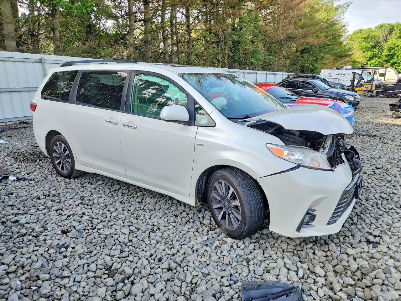2019 Toyota Sienna Xle 7-Passenger - Фото 4