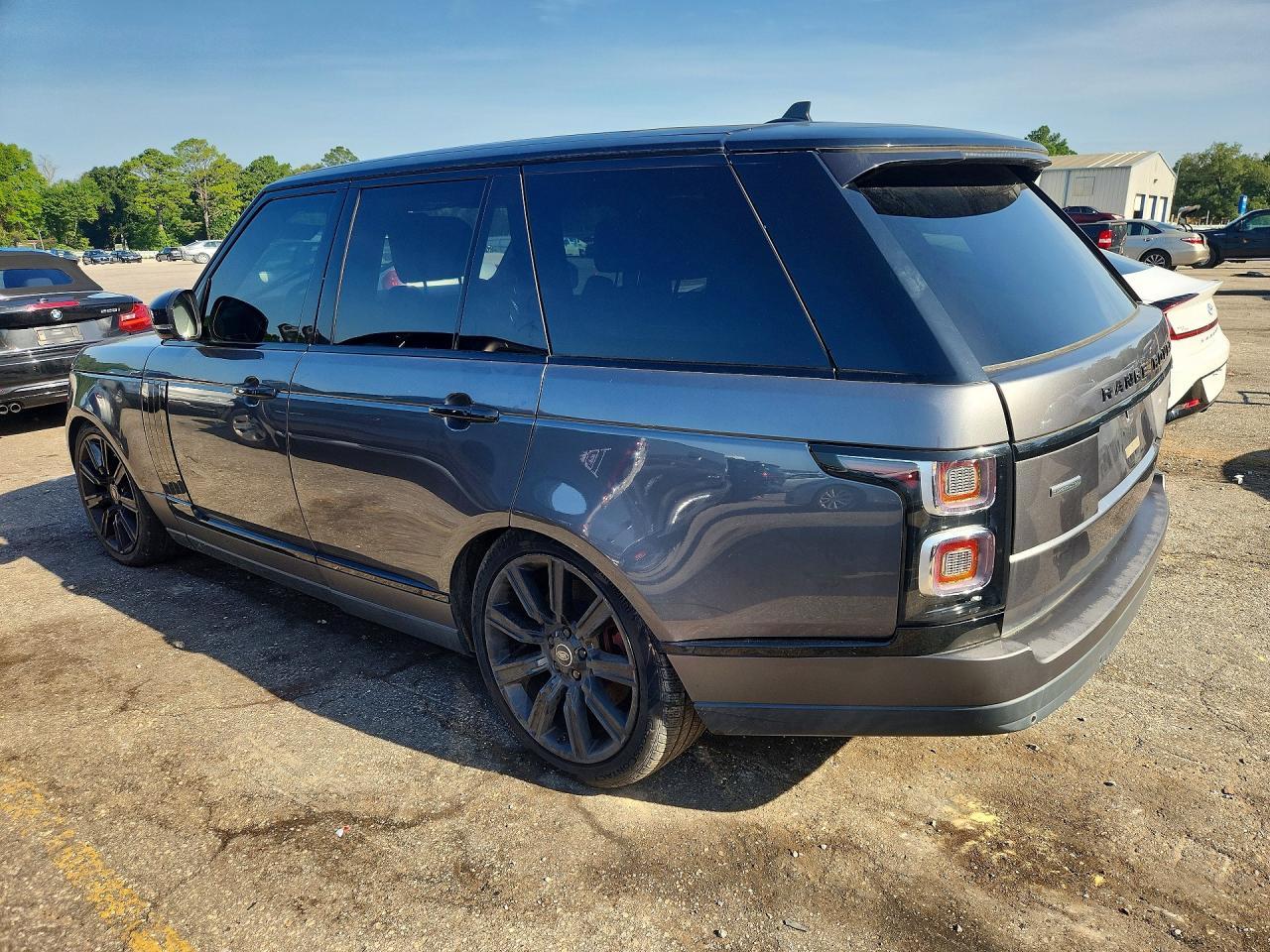 2016 Land Rover Range Rover Supercharged - Image 2