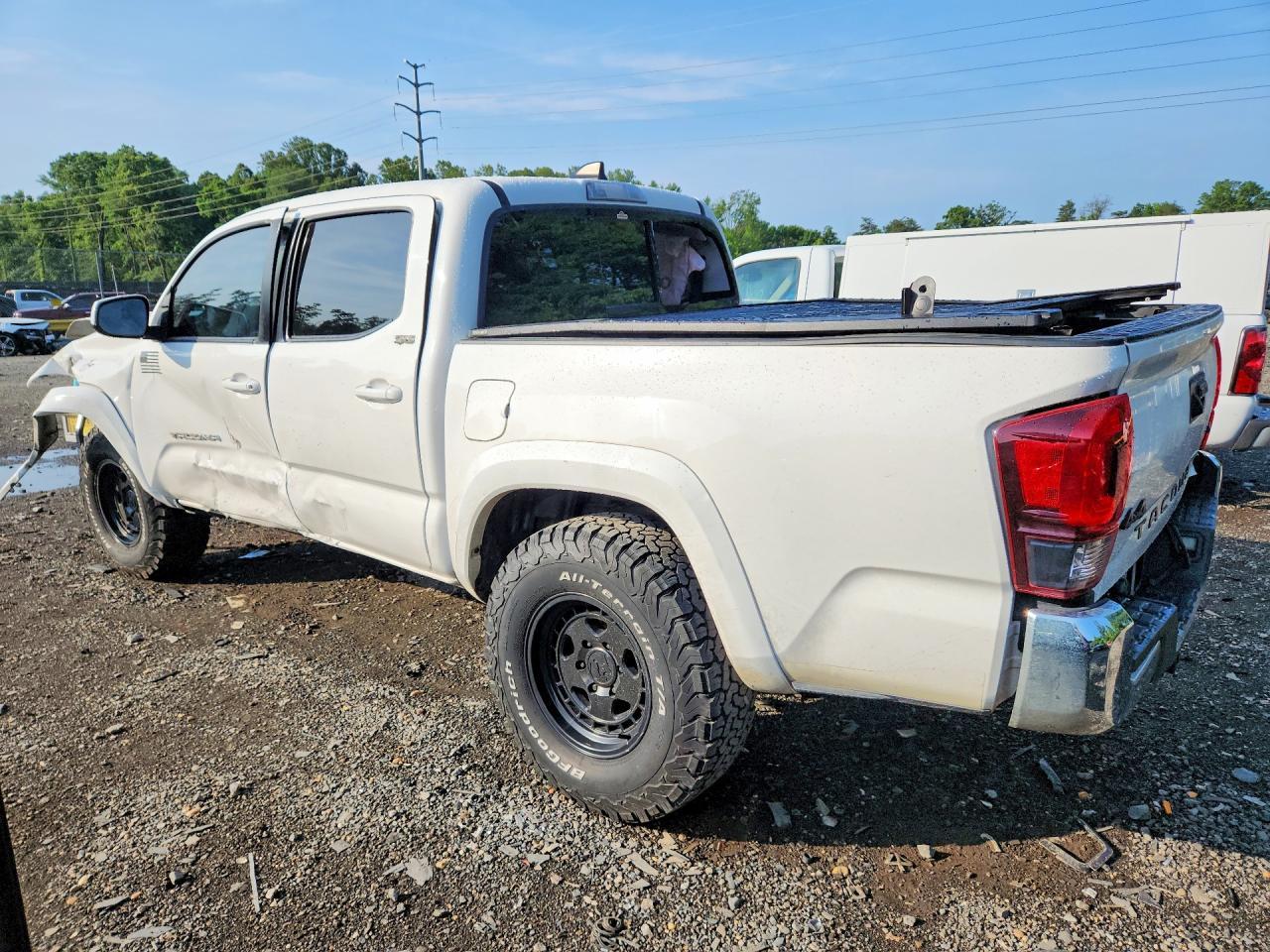 2021 Toyota Tacoma Sr5 V6 - Image 2