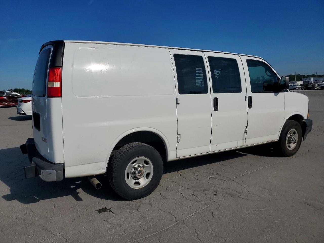 2014 GMC Savana G2500 - Image 3