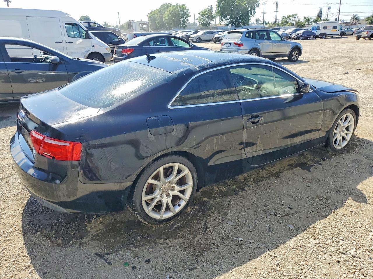 2012 Audi A5 Premium - Фото 3