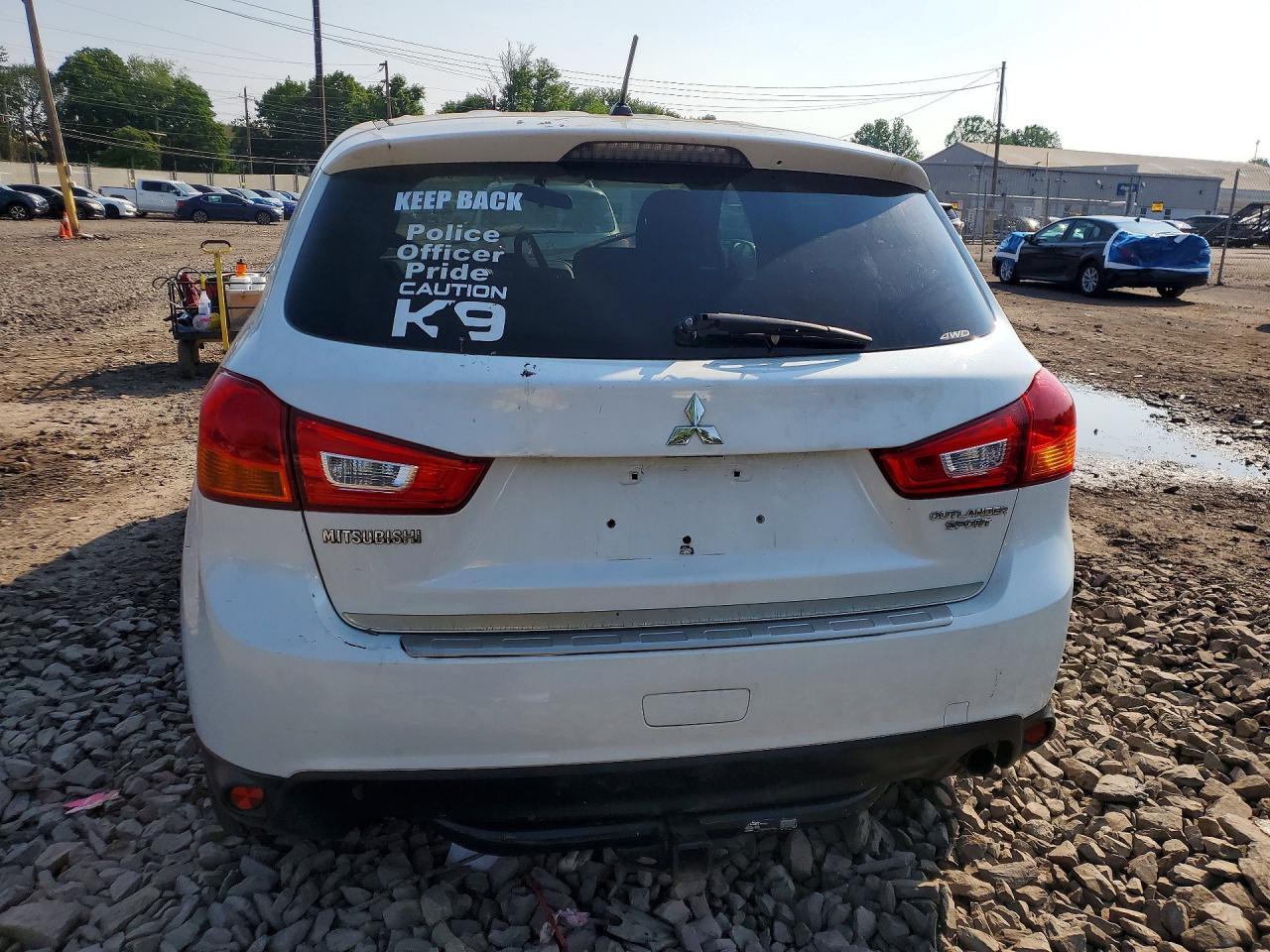 2015 Mitsubishi Outlander Sport Es - Image 6