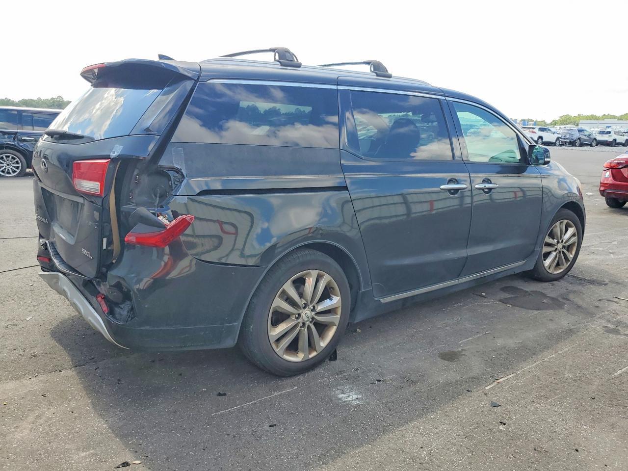 2018 Kia Sedona Sxl - Фото 3