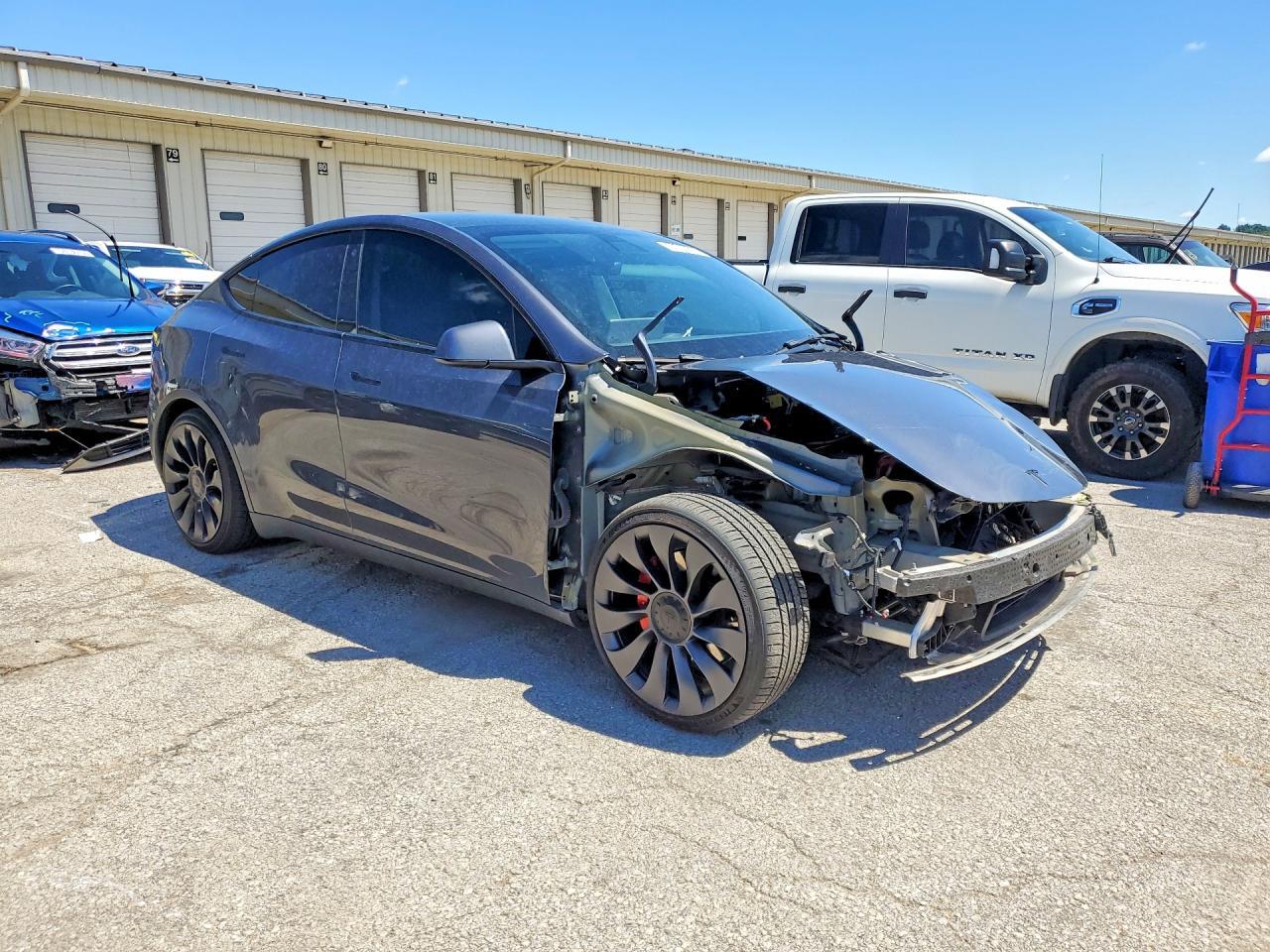 2022 Tesla Model Y - Фото 4