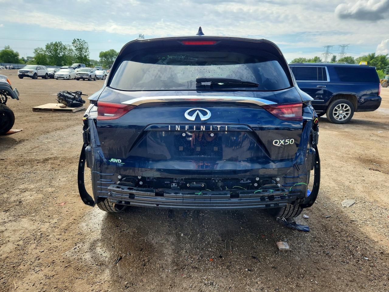 2022 Infiniti Qx50 Luxe - Image 6