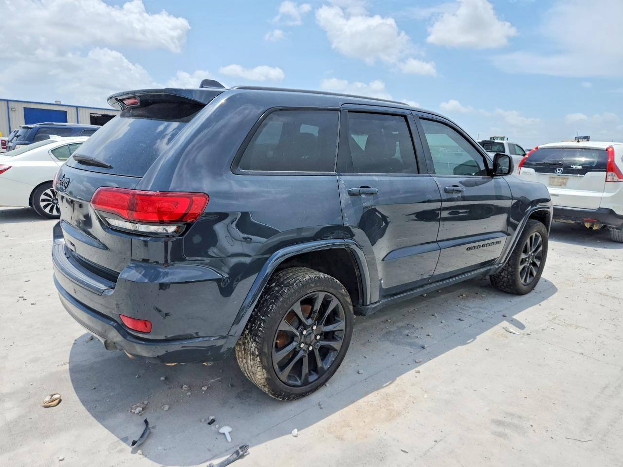 2018 Jeep Grand Cherokee Laredo - Фото 3
