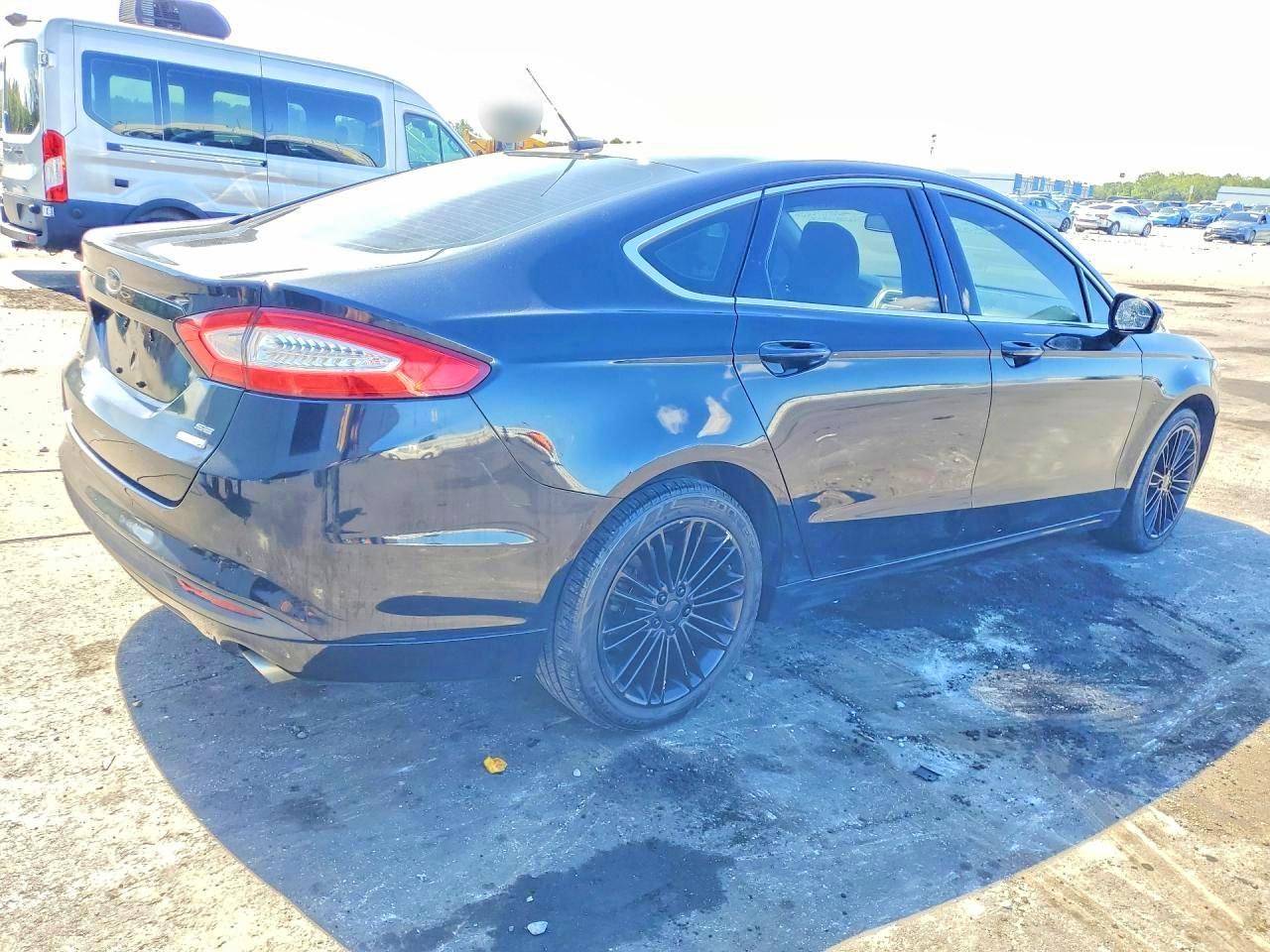 2015 Ford Fusion Se - Image 3