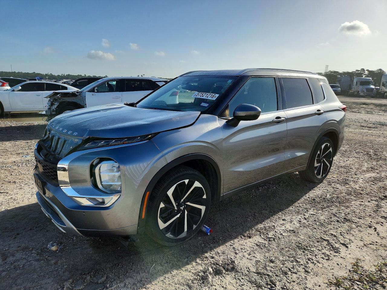 2022 Mitsubishi Outlander Sel