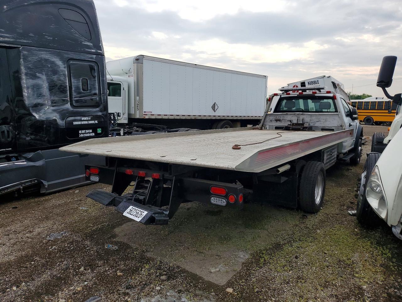 2019 Ford F550 Super Duty - Фото 3