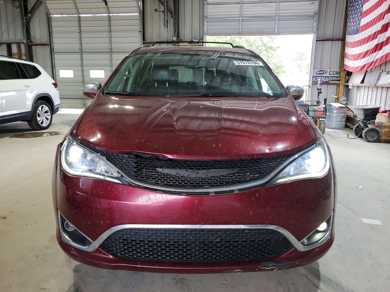 2019 Chrysler Pacifica Limited - Image 5