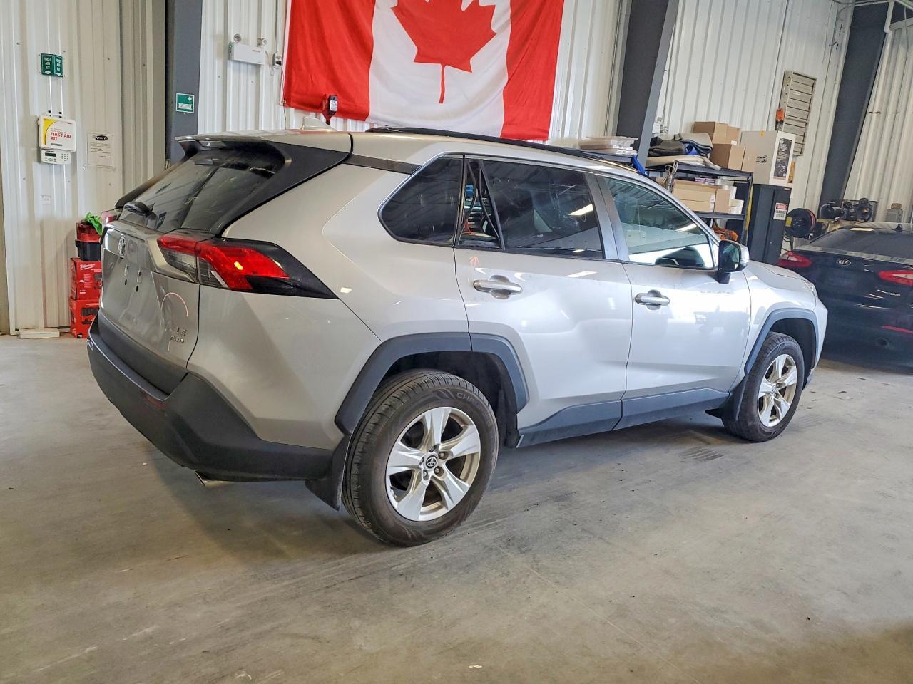 2021 Toyota Rav4 Xle - Image 3
