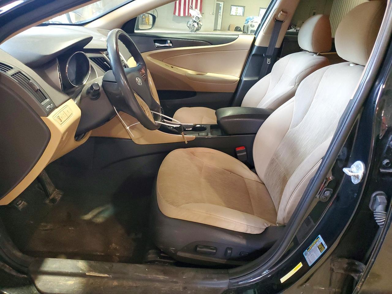 2013 Hyundai Sonata Gls - Image 7