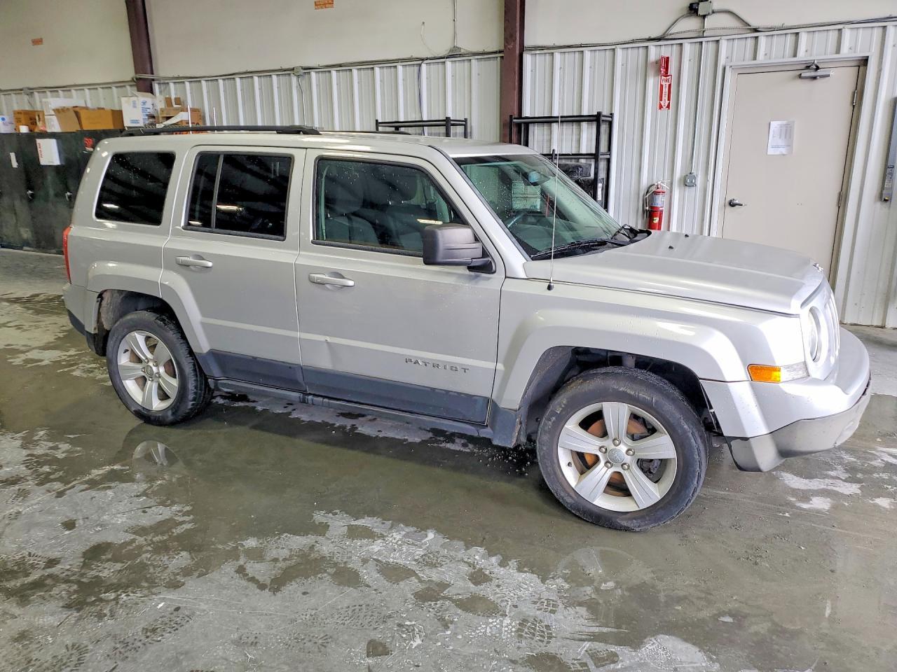 2013 Jeep Patriot Latitude - Фото 4