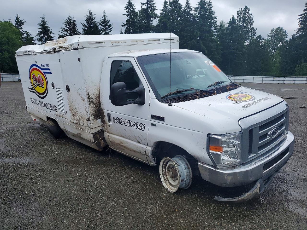 2018 Ford Econoline E350 Super Duty Cutaway Van - Фото 4