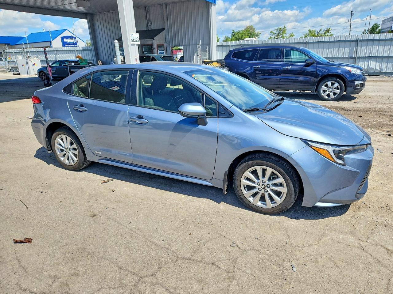 2024 Toyota Corolla Hybrid Le - Image 3