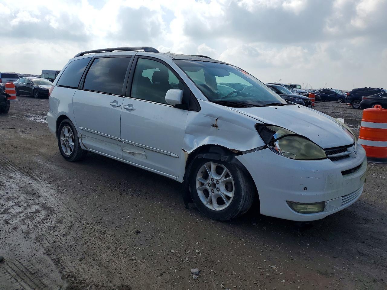 2004 Toyota Sienna Xle Limited 7 Passenger - Image 4