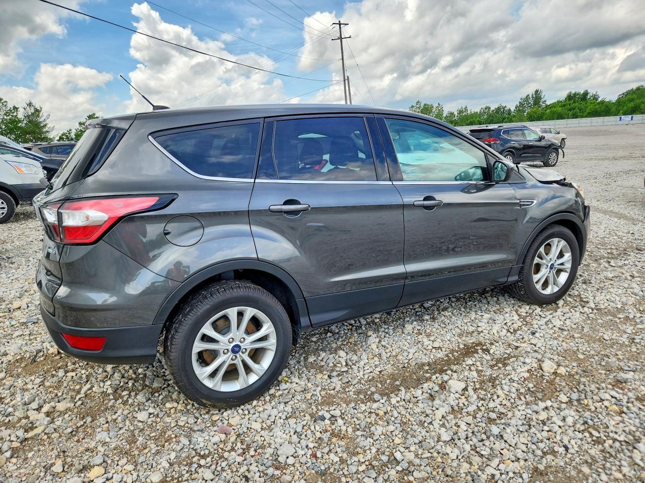 2017 Ford Escape Se - Фото 3