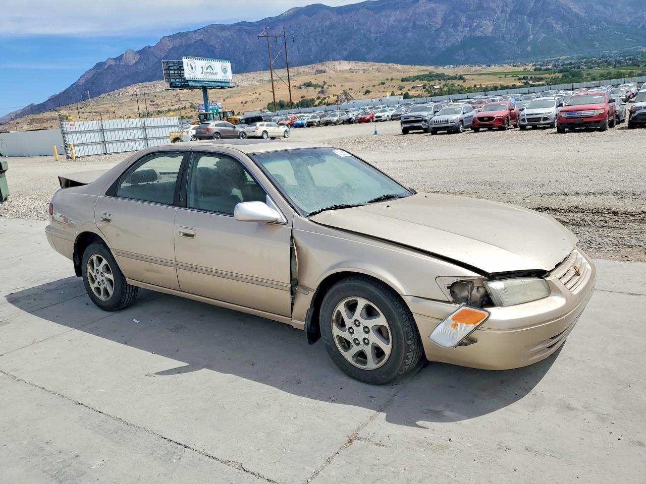 1999 Toyota Camry Le V6 - Image 4