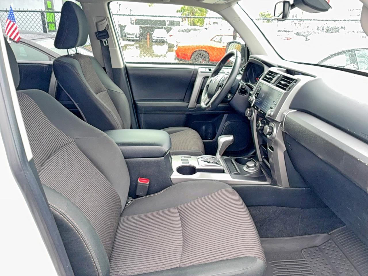 2022 Toyota 4Runner Trail - Image 5