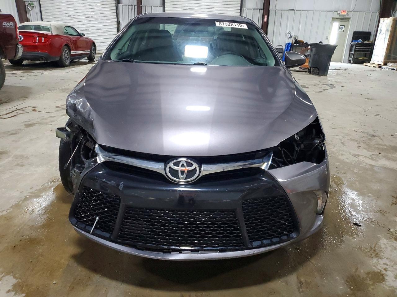 2017 Toyota Camry Se - Фото 5
