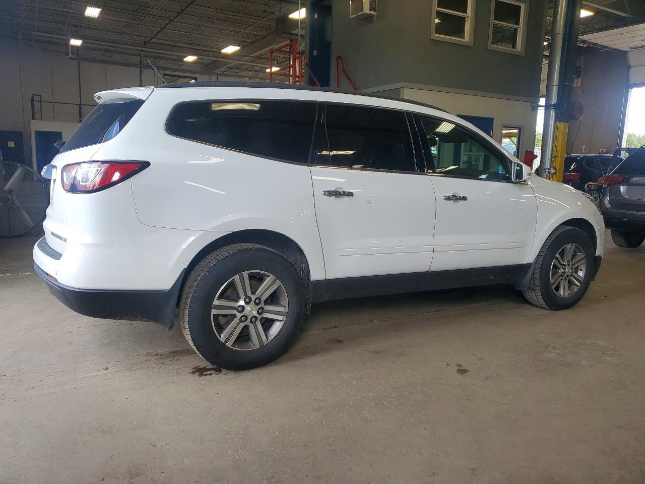 2016 Chevrolet Traverse Lt - Фото 3