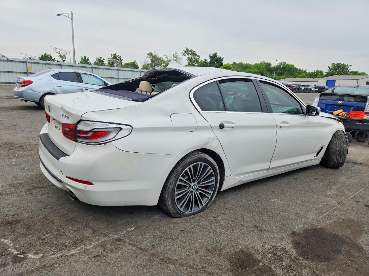 2019 BMW 530 Xi - Фото 3