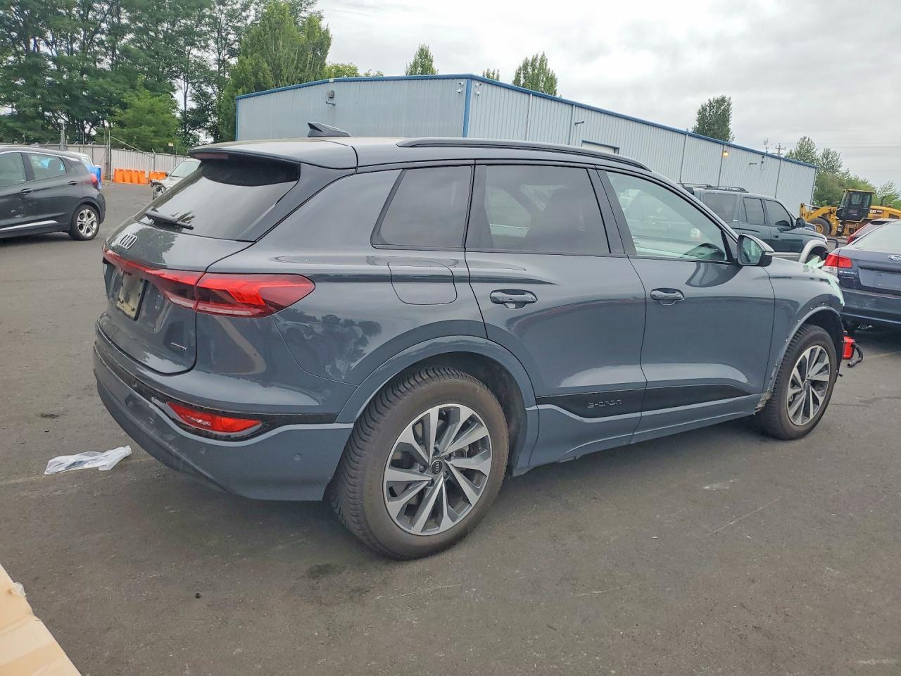 2025 Audi Q6 E-Tron Premium Plus - Image 3