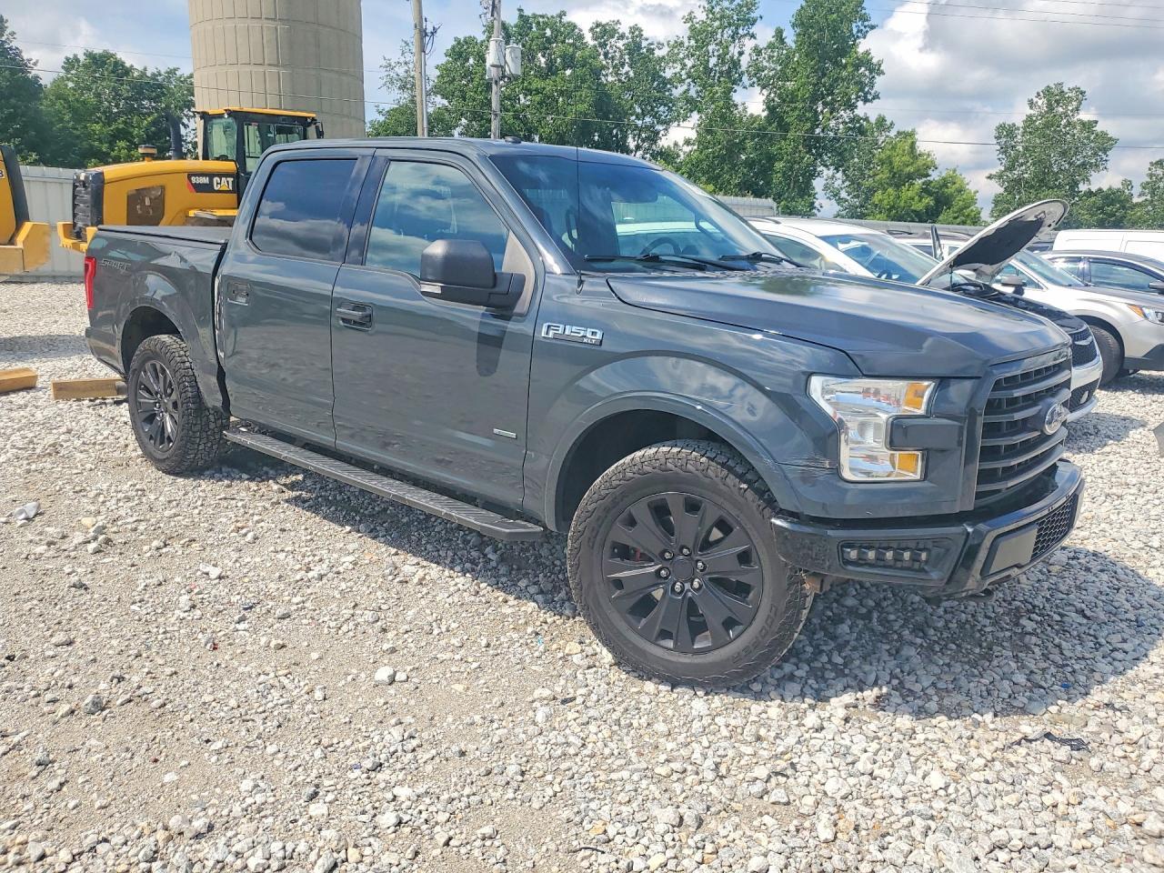 2016 Ford F150 Supercrew - Фото 4