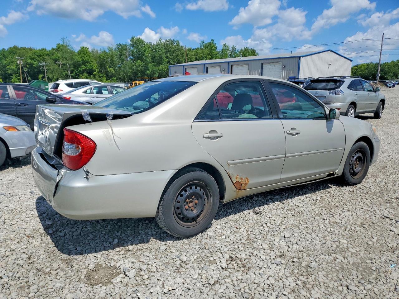 2004 Toyota Camry Le - Фото 3