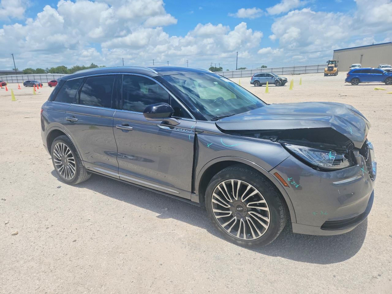 2021 Lincoln Corsair - Image 4