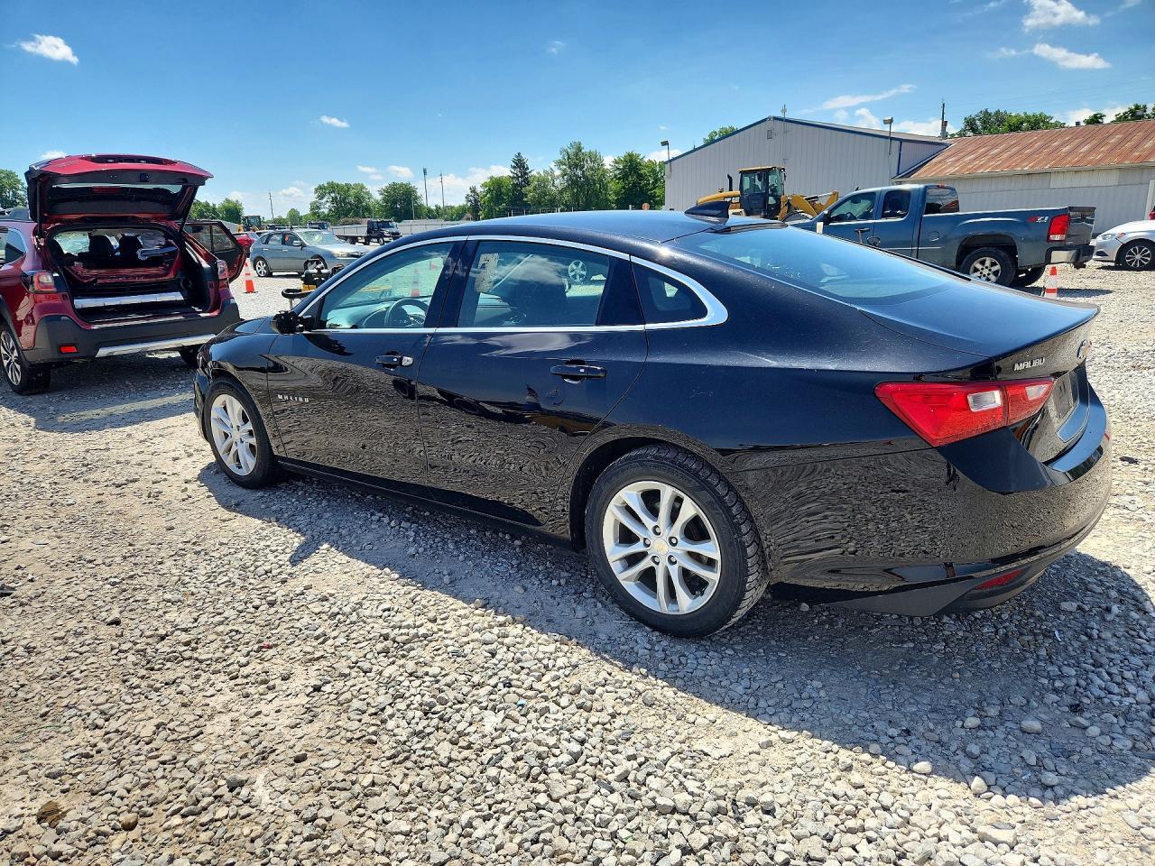 2017 Chevrolet Malibu Lt - Image 2