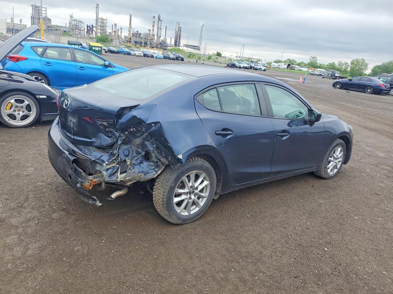 2018 Mazda 3 Sport - Image 3