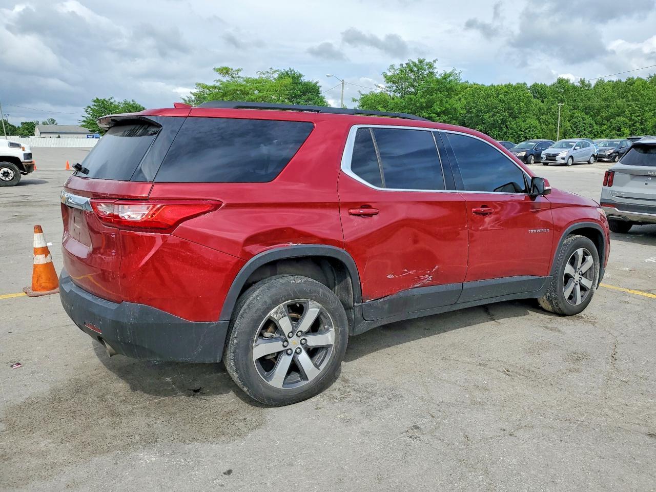 2021 Chevrolet Traverse Lt - Фото 3