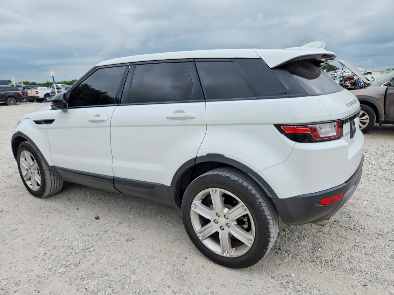 2019 Land Rover Range Rover Evoque Se - Фото 2