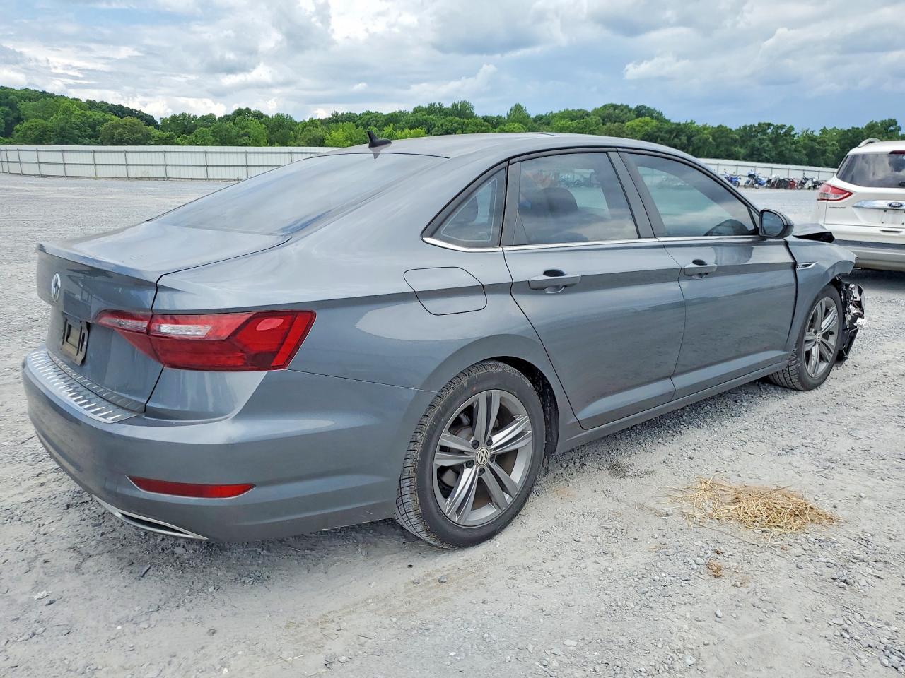 2021 Volkswagen Jetta S - Фото 3