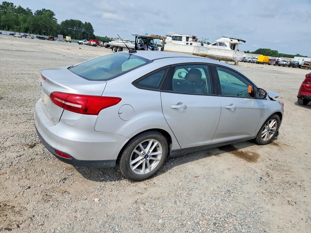 2016 Ford Focus Se - Image 3