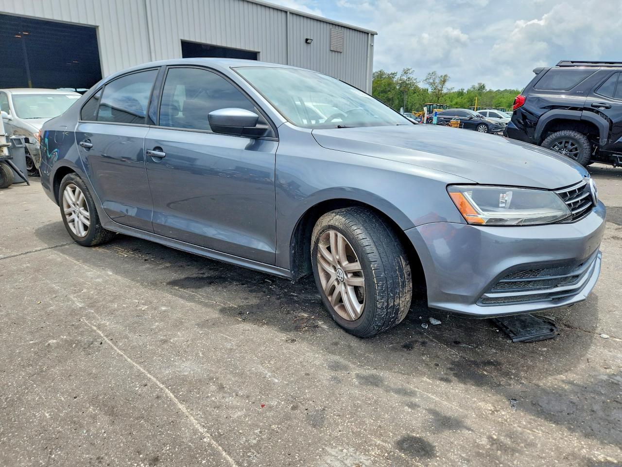 2018 Volkswagen Jetta S - Image 4